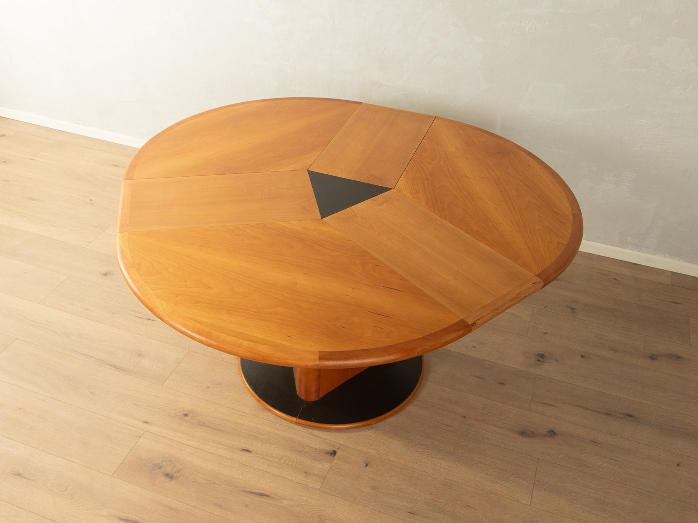 Nordhaven Extendable Dining Table